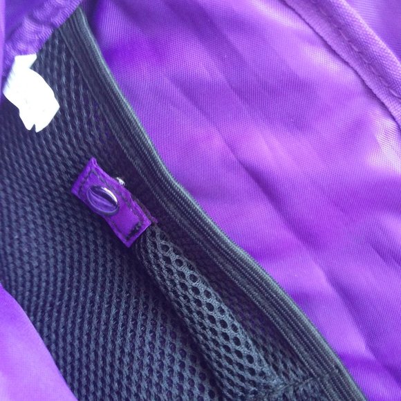 Caboodles Black Crossbody Hip Pack - Picture 6 of 12